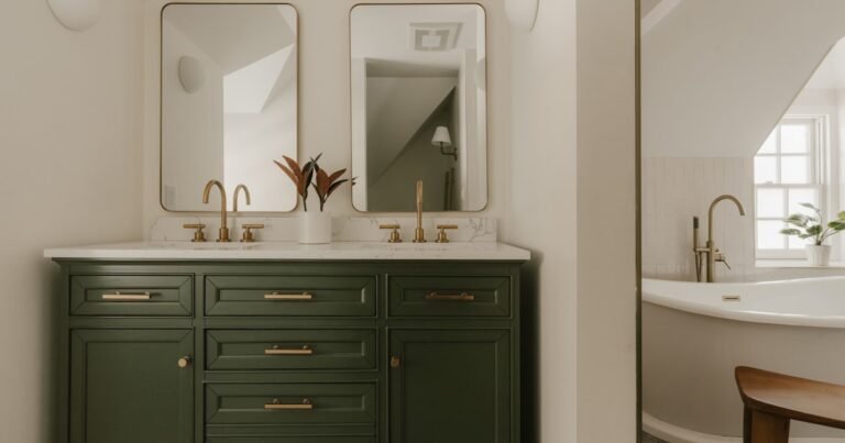 Jack and jill bathroom decorating ideas with a double vanity