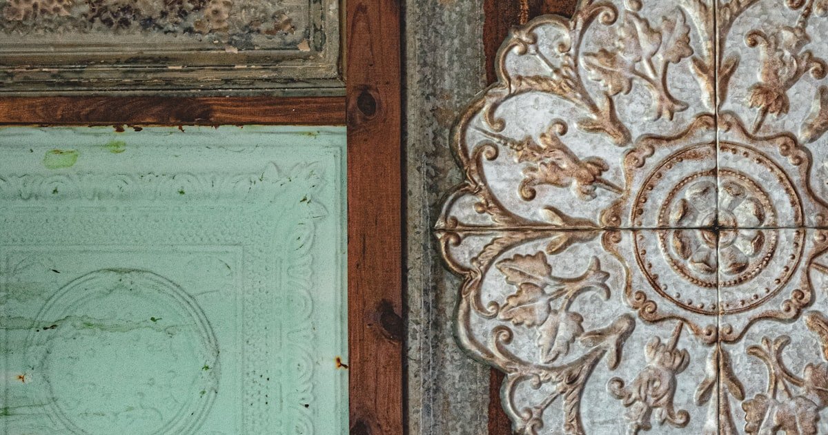 Rustic wall decor with a wooden wall and a decorative wall hanging