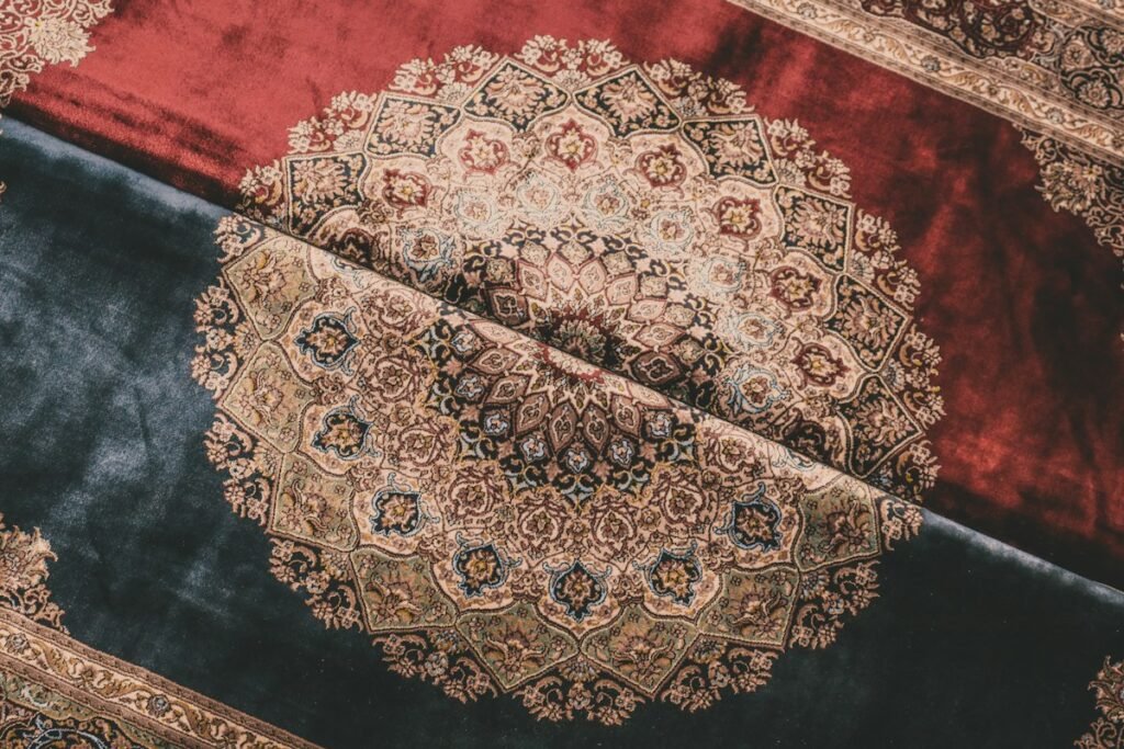 Detailed pattern on two different colored rugs
